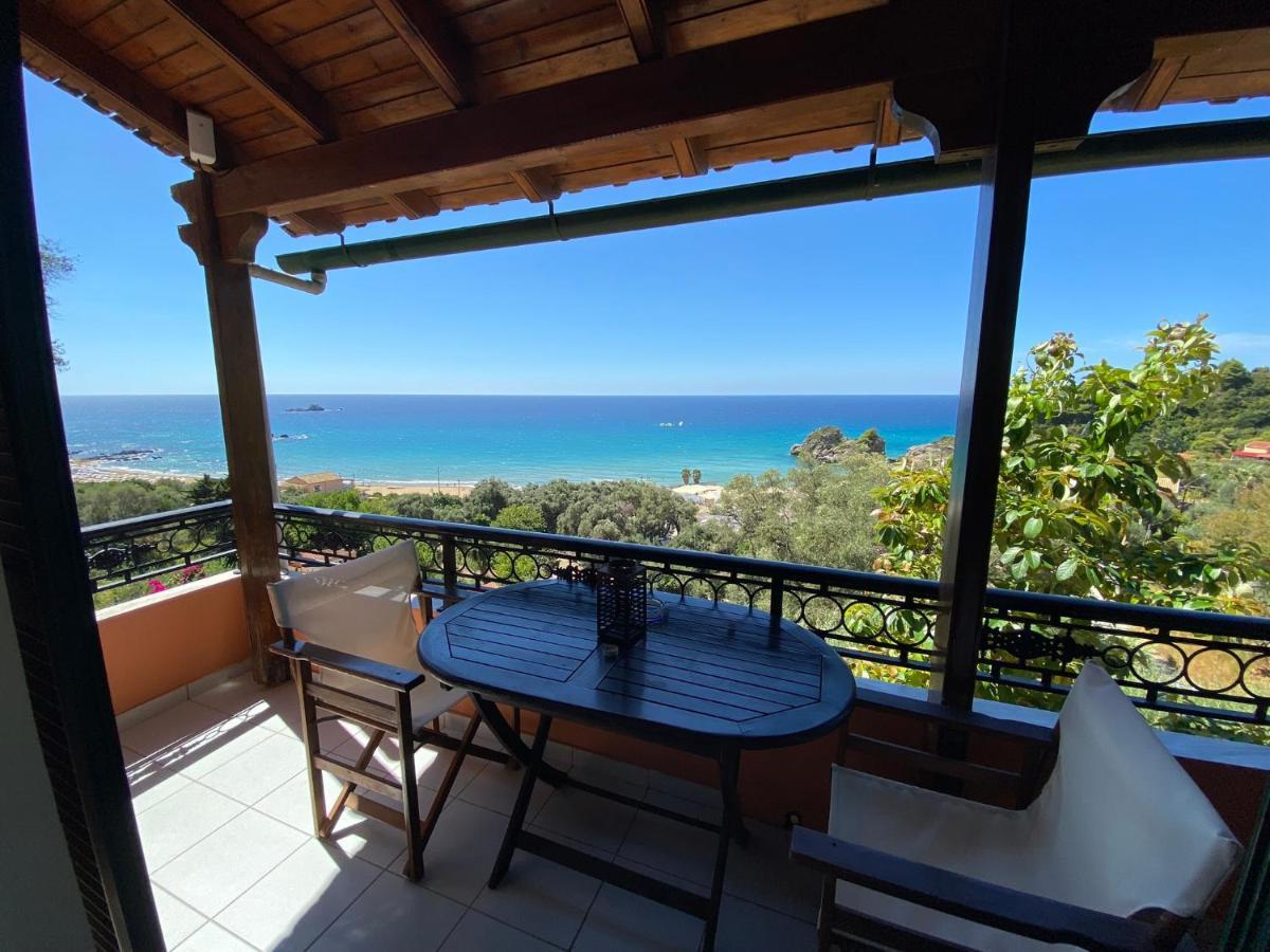 Papadatos Apts With Amazing View - 5Mins From The Beach Kontogialos Exterior foto