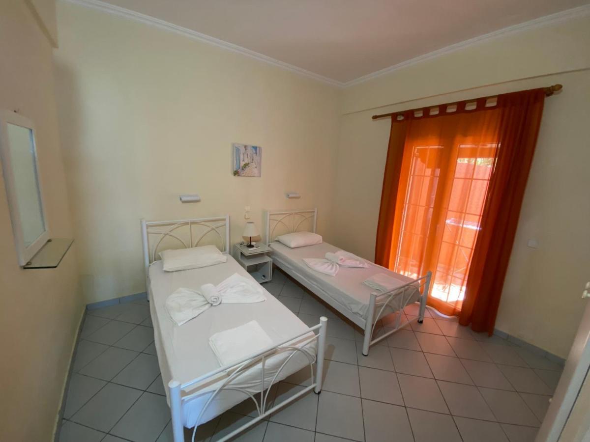Papadatos Apts With Amazing View - 5Mins From The Beach Kontogialos Exterior foto